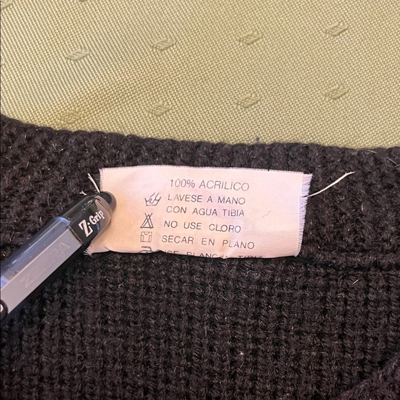 VINTAGE Black Embellished Sweater size L - Picture 5 of 10